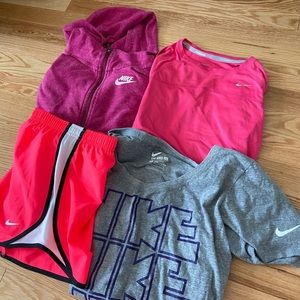 SOLD Girls nike bundle